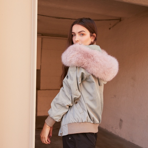 AVA KRIS - KELSEY NYLON BOMBER - Sage / Dusty Nude - Picture 4 of 5